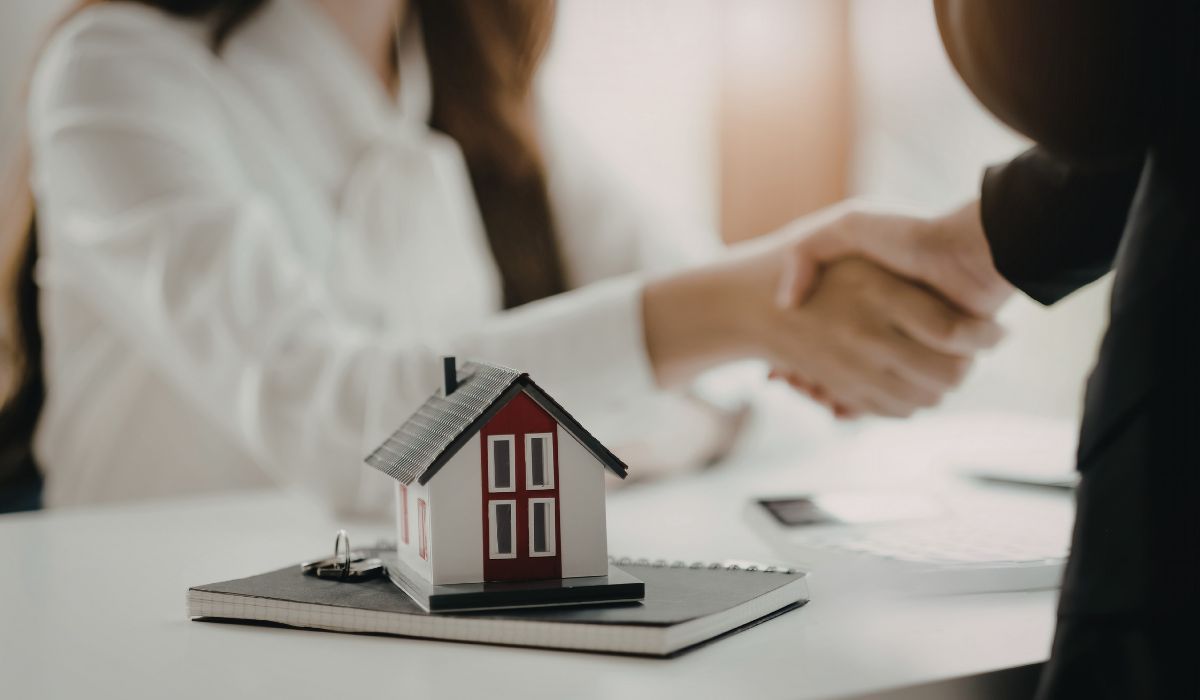 Expert Real Estate Services for Smart Property Deals
