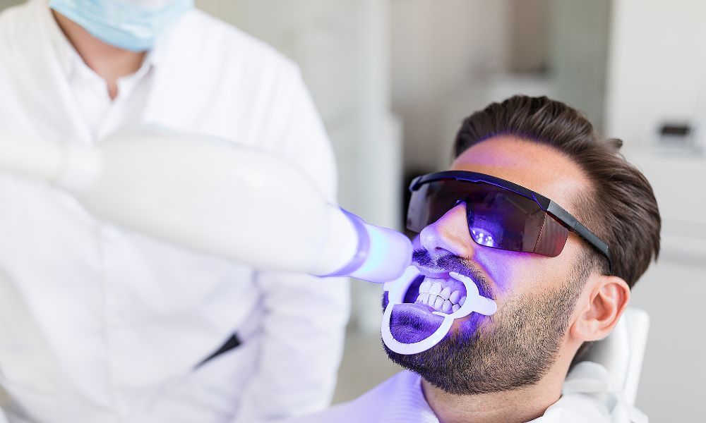 How Cosmetic Teeth Whitening Works: Science Explained