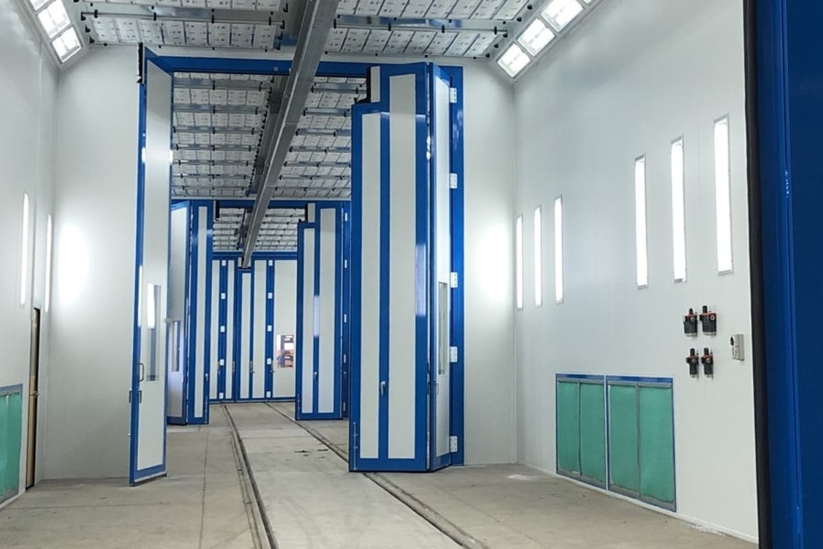 How to Choose the Right Manufacturer for Custom Built Spraybooths