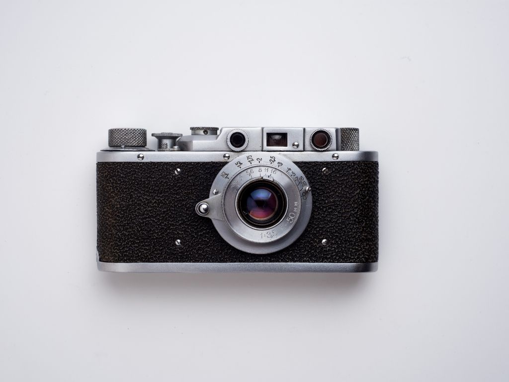 How Quality Photo Frames Help Preserve Photos for Years