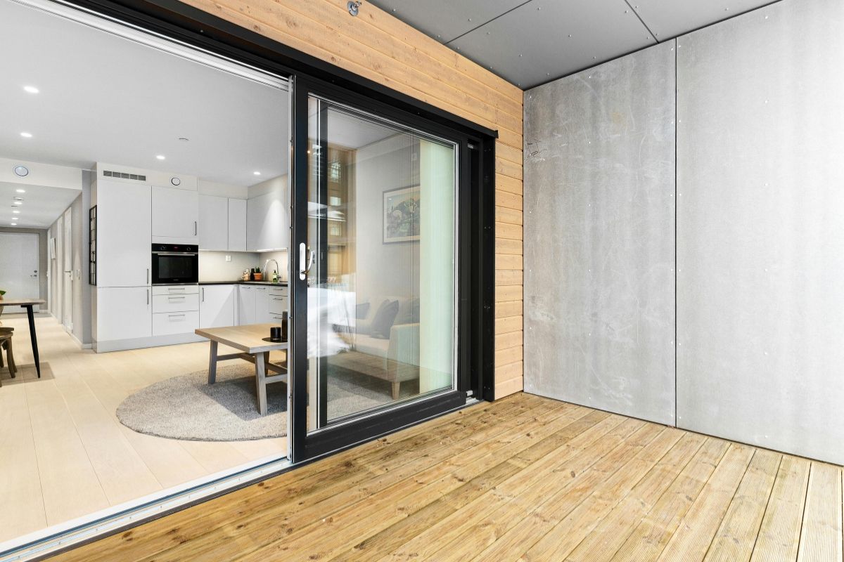 Aluminium vs Timber Bifold Doors: Which Option Is Best for Pakenham Properties?